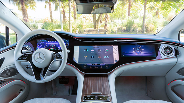 Mercedes-Benz：MBUXと没入型デジタルコックピット